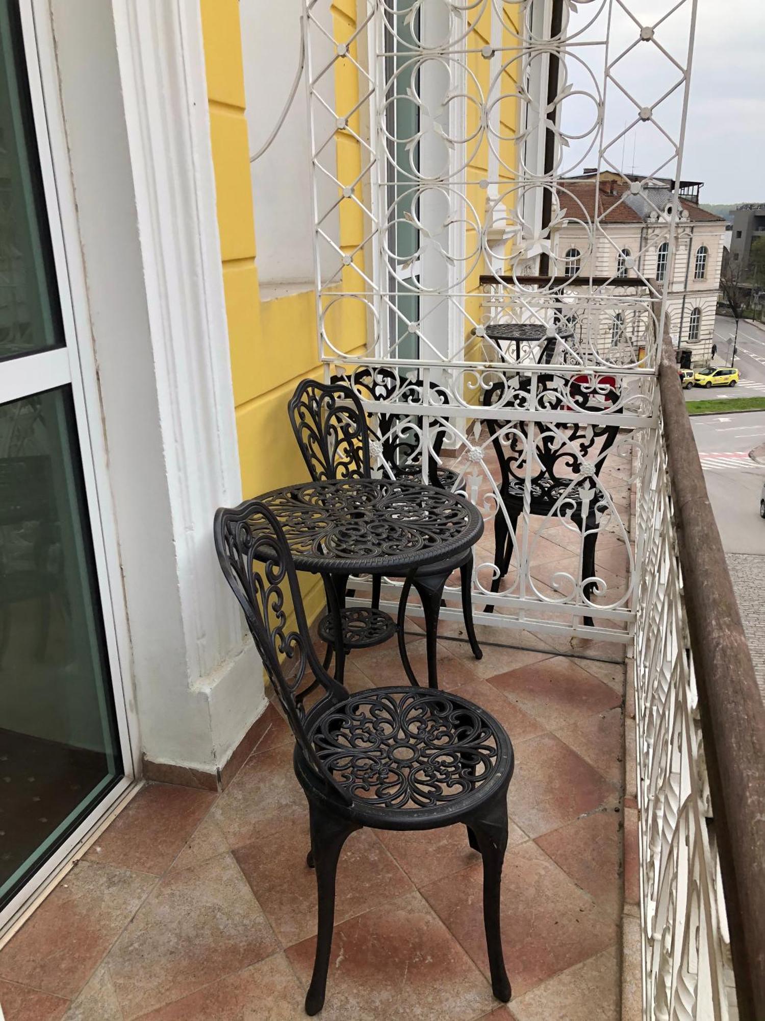 Hotel Anna Palace Ruse Esterno foto
