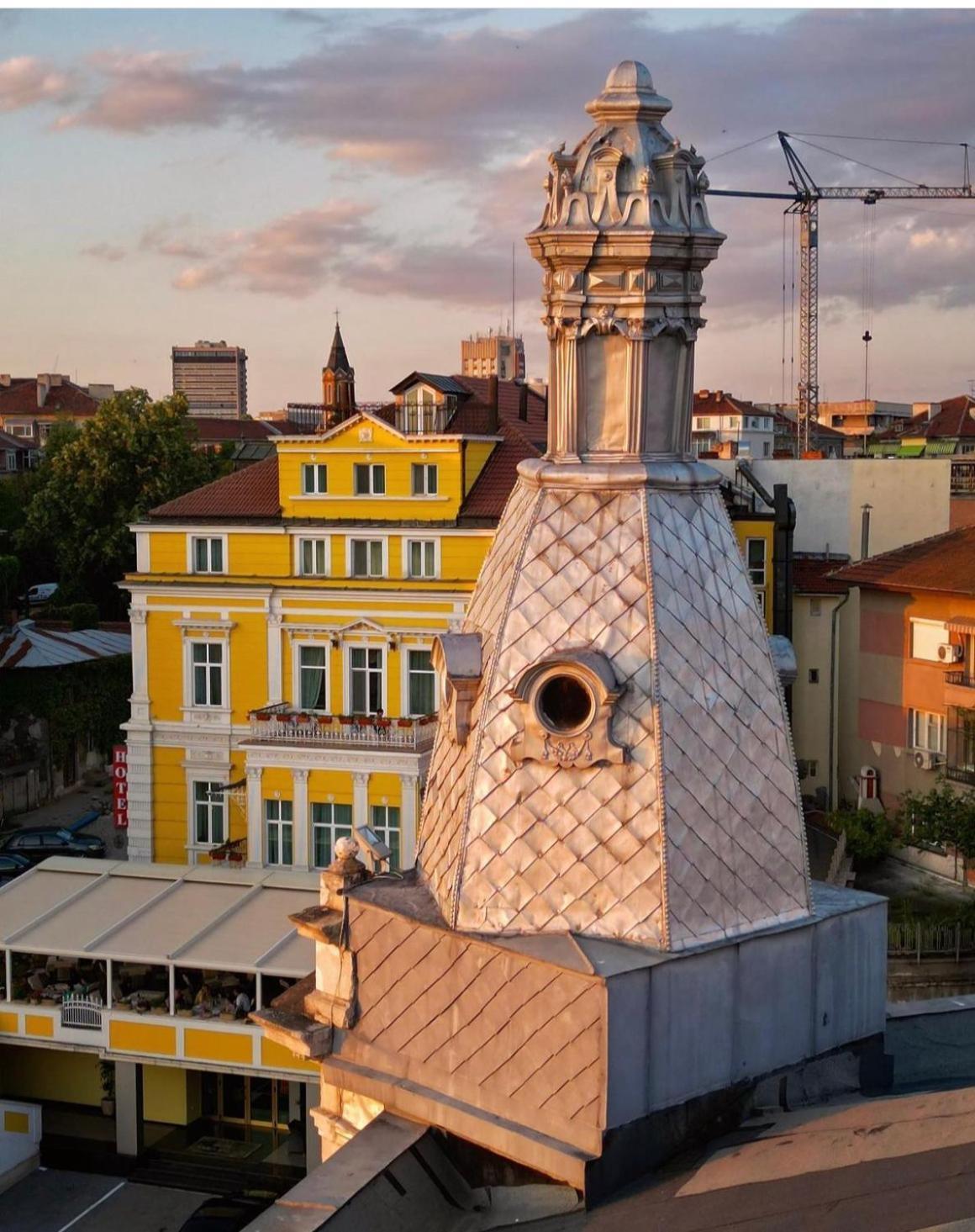Hotel Anna Palace Ruse Esterno foto