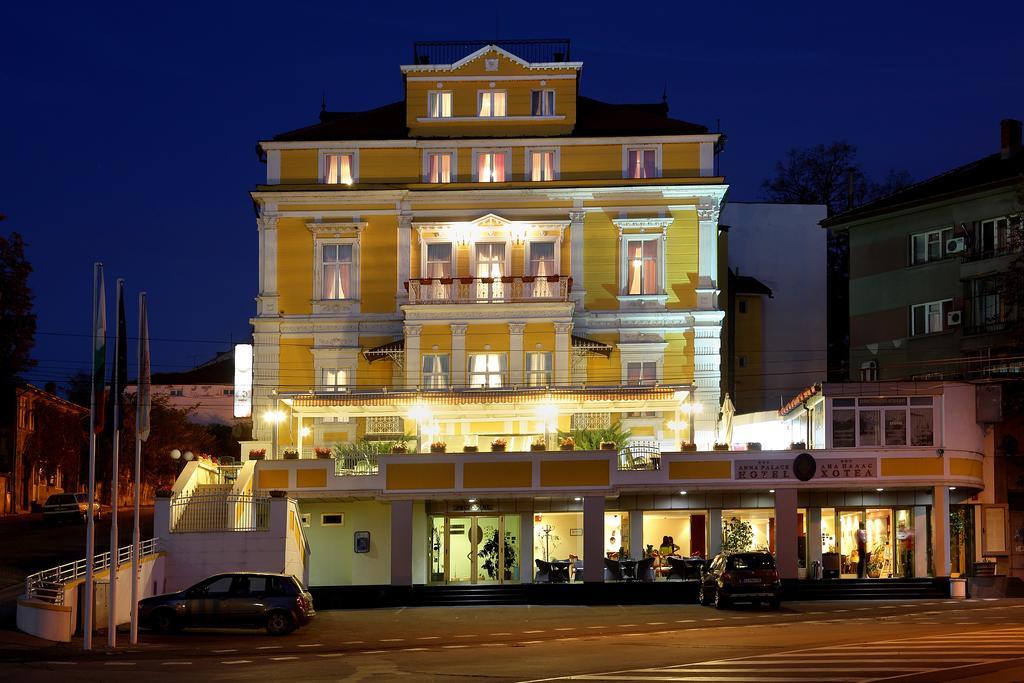 Hotel Anna Palace Ruse Esterno foto
